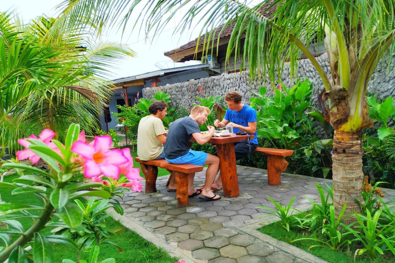 Van Santri Homestay Pemuteran Exterior photo